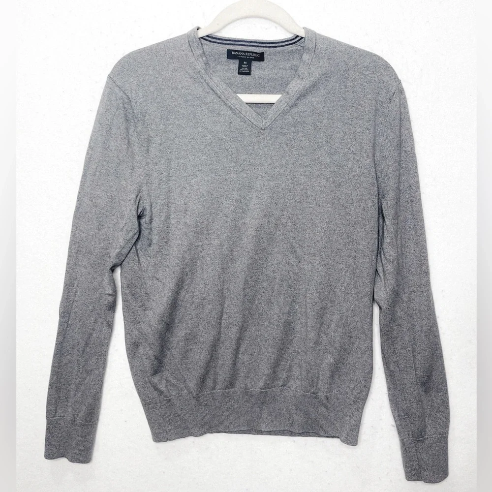 Banana Republic Luxury Brand Silk Cotton Cashmere V-Neck Sweater Heather Grey